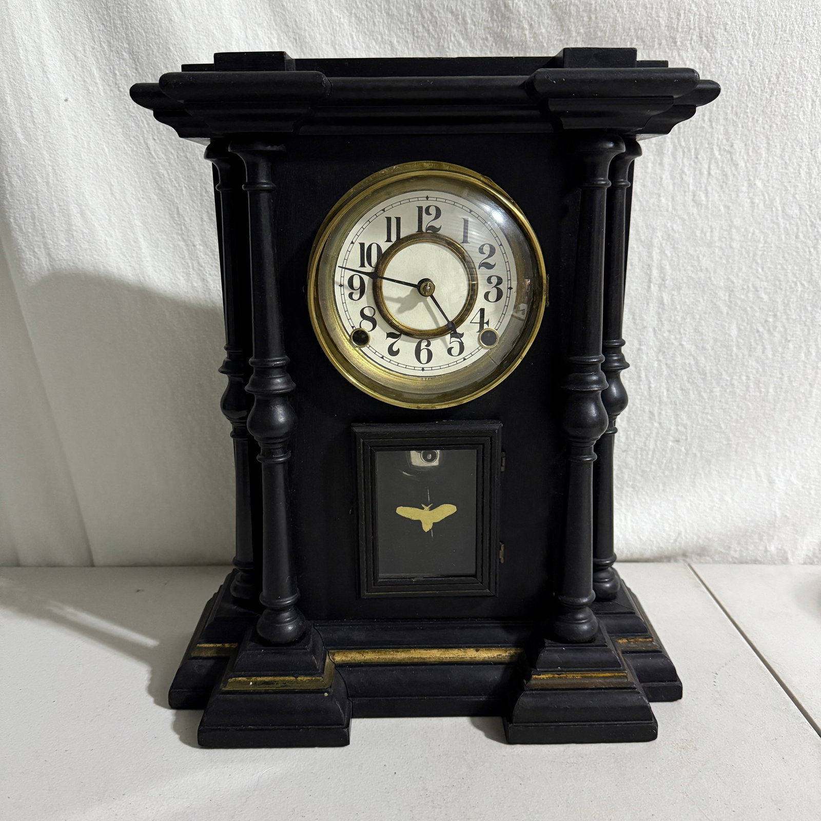 American Black Mantel (pillar & scroll / “Adamantine-style”) clock 1895–1920 - 13