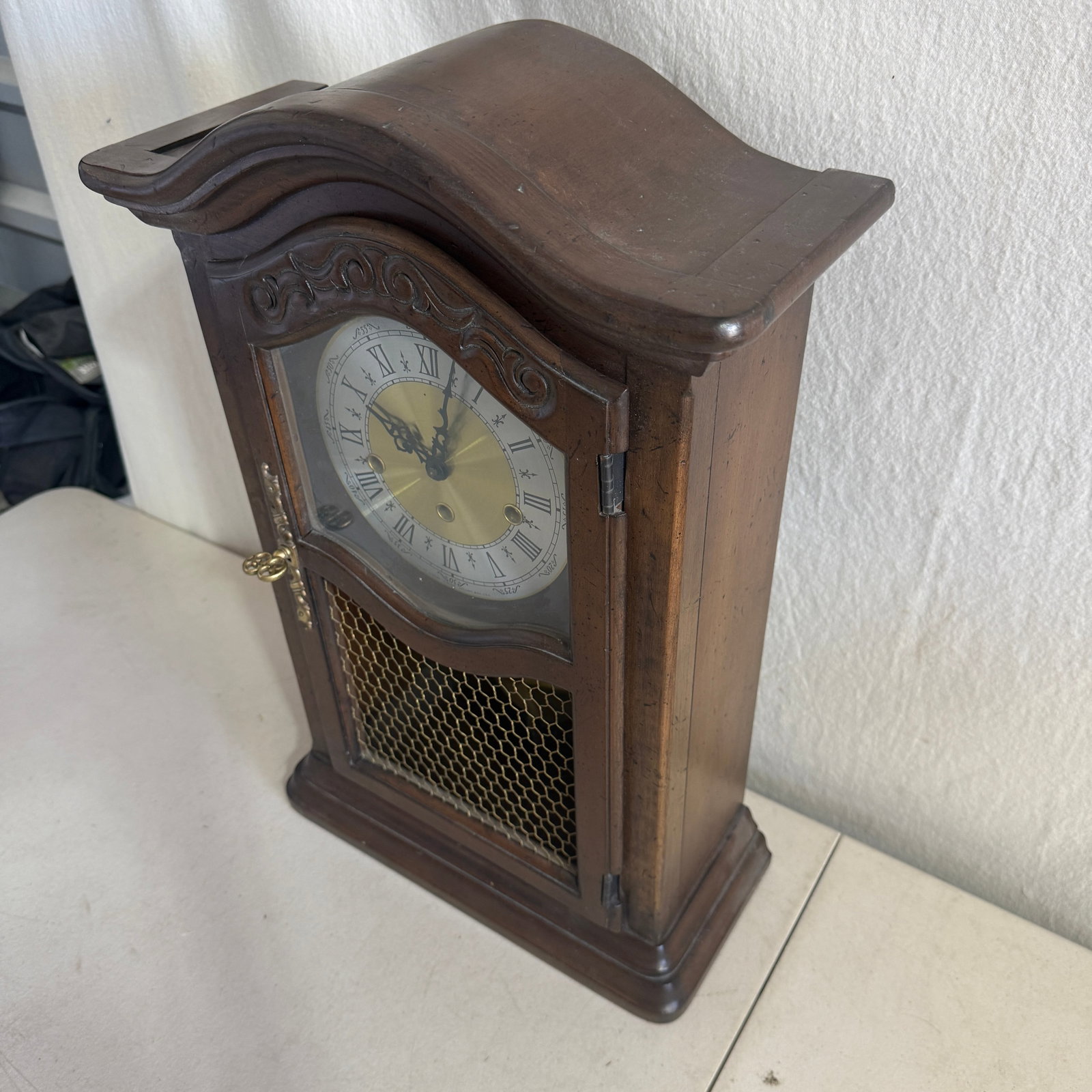 Modern Reproduction mantel clock in traditional European style 1970s–1990s - 3