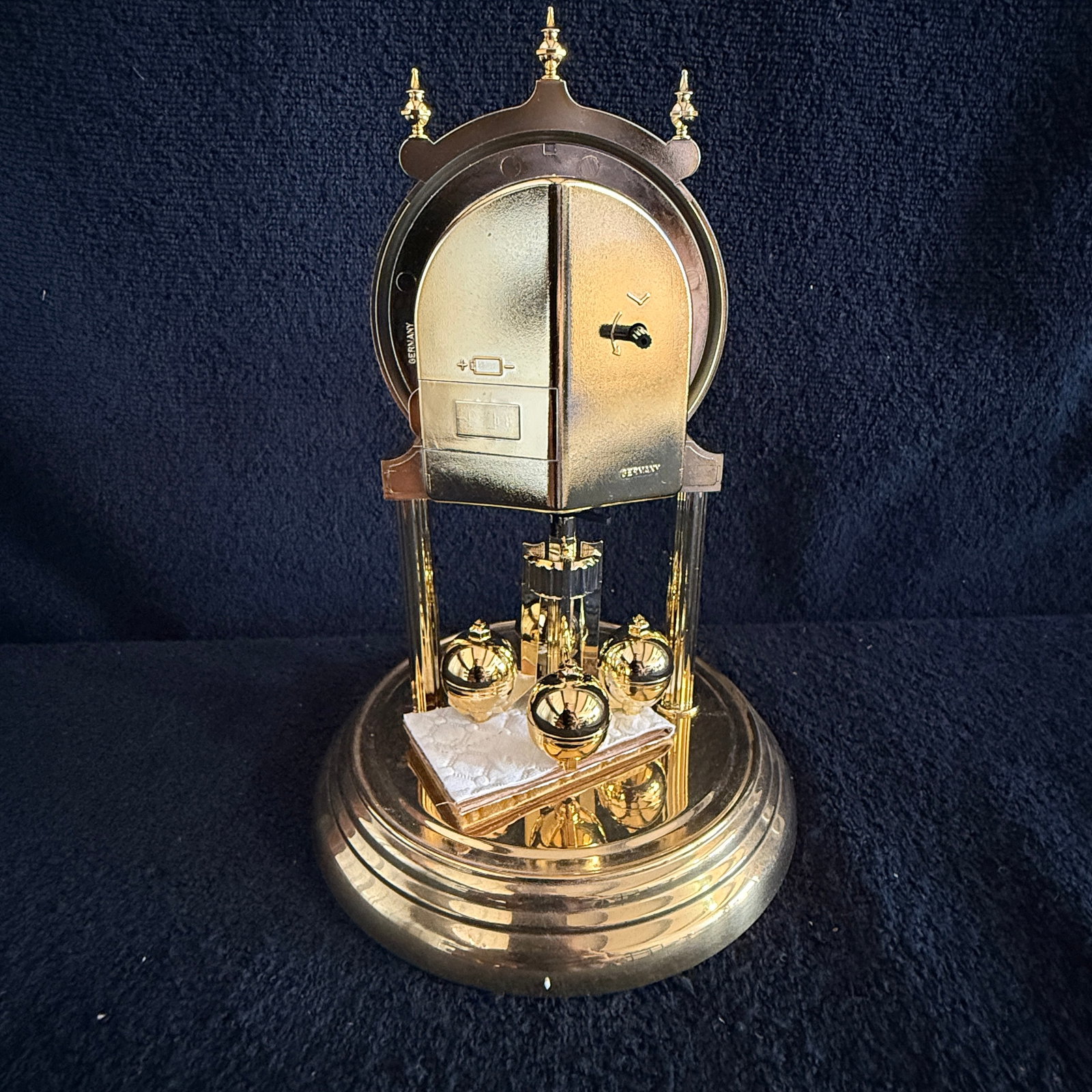 Seiko anniversary (torsion) clock under glass dome circa 1990 - 10