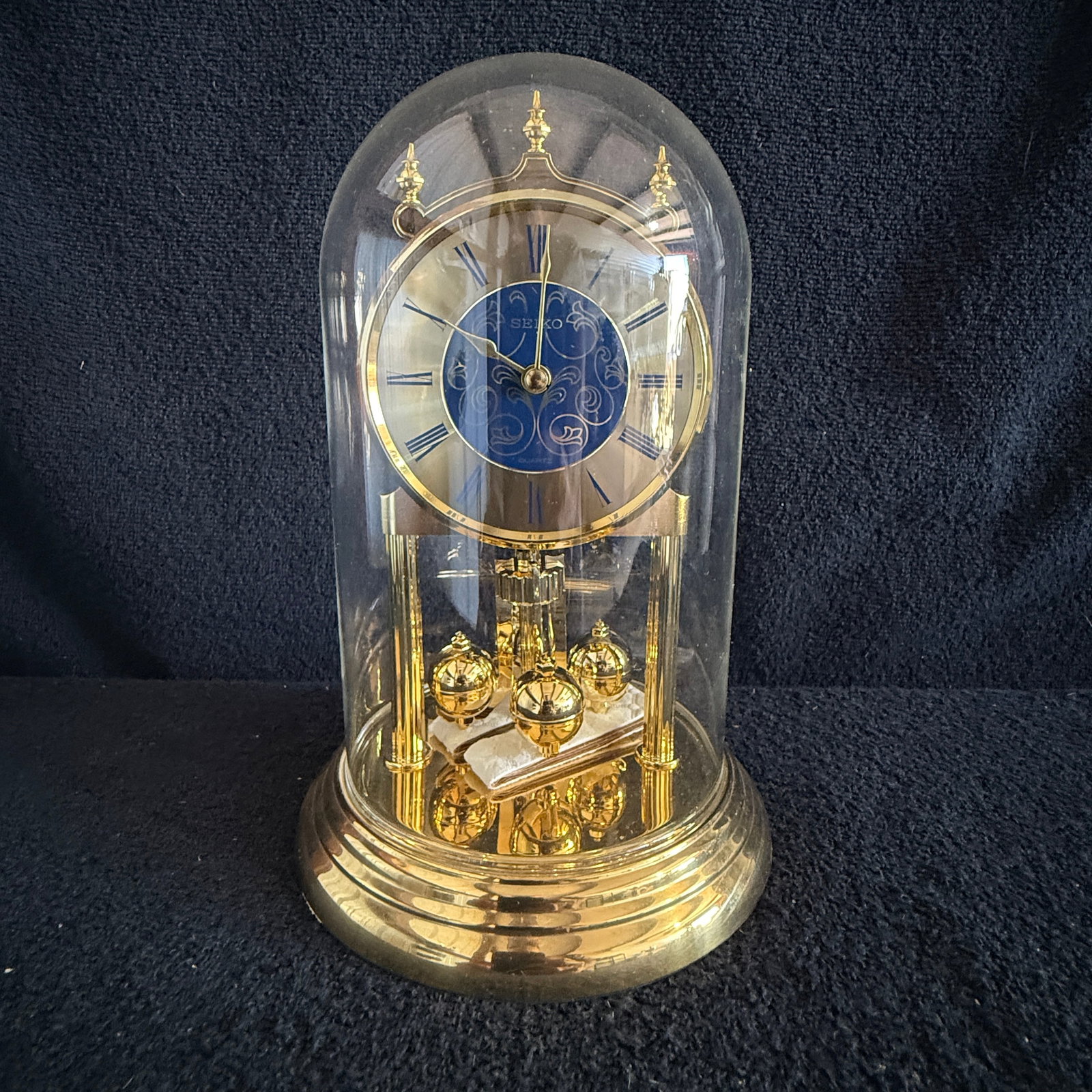 Seiko anniversary (torsion) clock under glass dome circa 1990 - 4