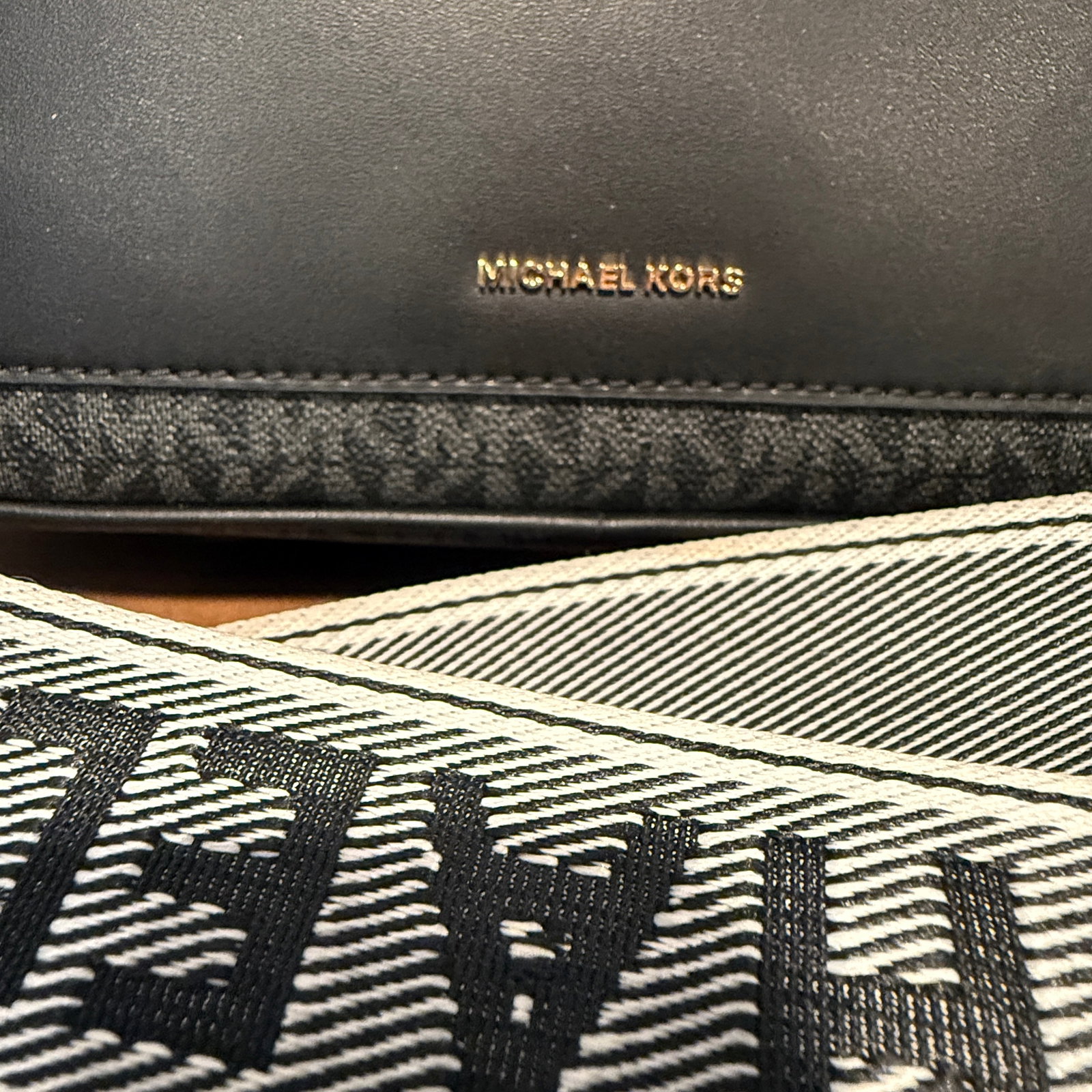 Michael Kors crossbody bag - 4