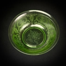 Federal Glass Paisley Uranium Depression Glass Bowl