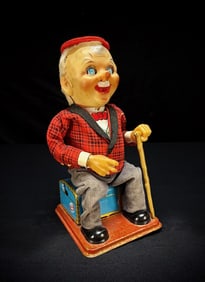 Vintage Nomura (TN) Smoking McGregor Tin Toy