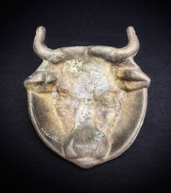 Cast Metal Bull Head Shield Ashtray
