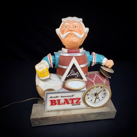 Blatz Beer Bobble Head Barrel Man Lighted Motion Clock
