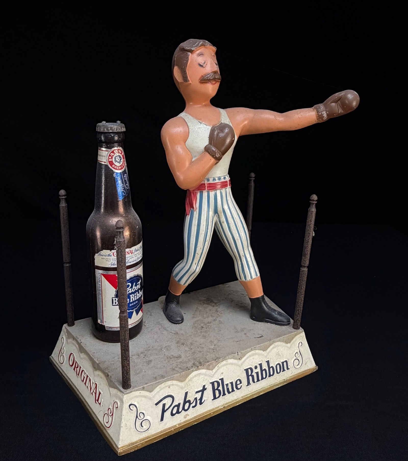 Vintage Cast Aluminum Pabst Blue Ribbon Boxer Display (1 of 12)