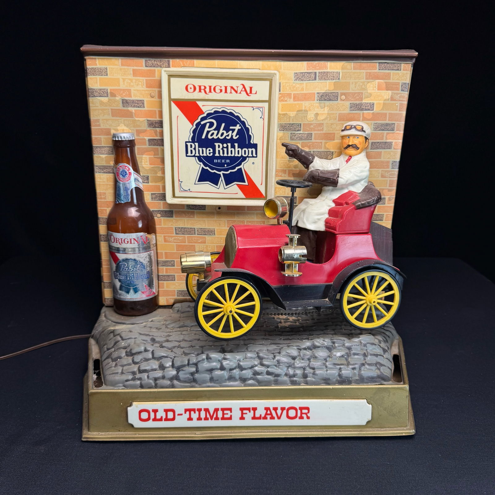 Pabst Light and Motion Beer Sign Red Jalopy (1 of 9)