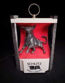 Vintage Schlitz Malt Liquor Bull Lighted Sign