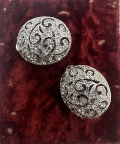 Oscar de la Renta Costume Jewelry Clip on Earrings