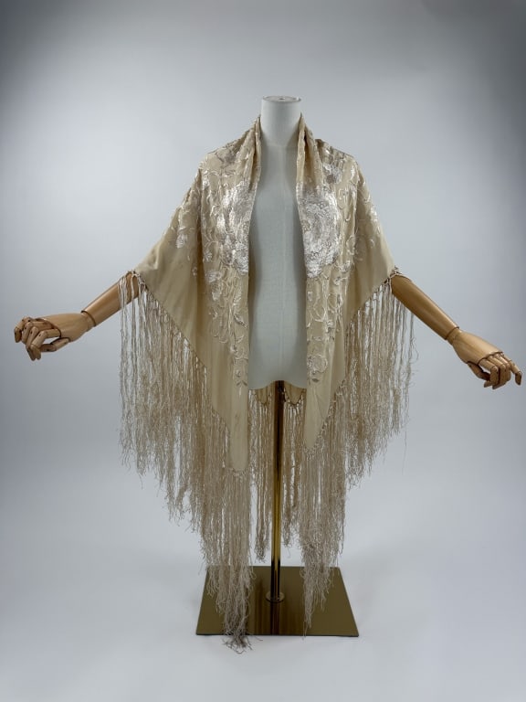 Antique Chinese Silk Embroidered Piano Shawl (1 of 14)