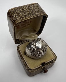 Antique Chinese Hallmarked Silver Foo Dog Ring
