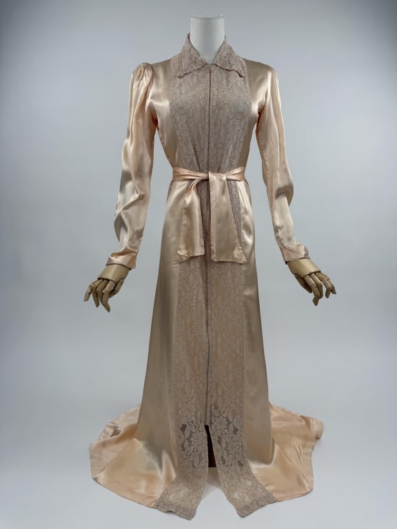 Vintage 1930s Pink Satin Zip Front Dressing Gown (1 of 11)