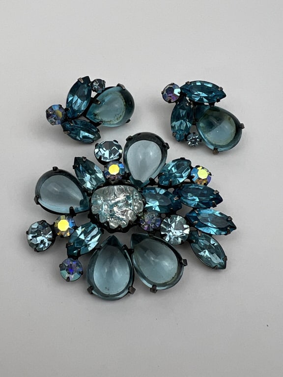 Coro Costume Jewelry Demi Parure Rhinestone Set (1 of 5)