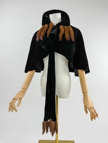 Vintage 1940s Black Velvet Cape w Mink Fur Trim