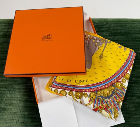 Vintage French Hermes Paris Silk Scarf w Box: Vintage French Hermes Paris Silk Scarf w Box. Titled Caparacons De La France Et De L'inde and signed Le Doux bottom corner. Comes with original box. Scarf measures approximately 35 x 35 inches. Hand r