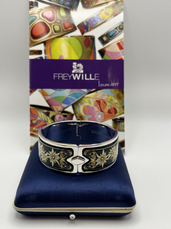 Vintage Frye Wille Enamel Bangle Bracelet (1 of 9)