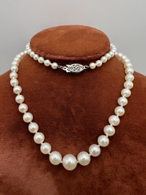 Estate 14kt White Gold & Pearl Necklace Strand