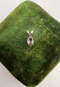 Estate 14kt White Gold & Topaz Necklace Pendant