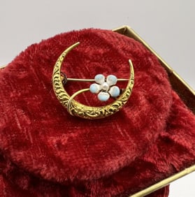 Antique 10kt Gold & Enamel Crescent Moon Brooch