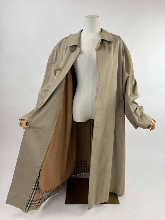 Vintage Burberry's London Beige Lined Trench Coat (1 of 9)