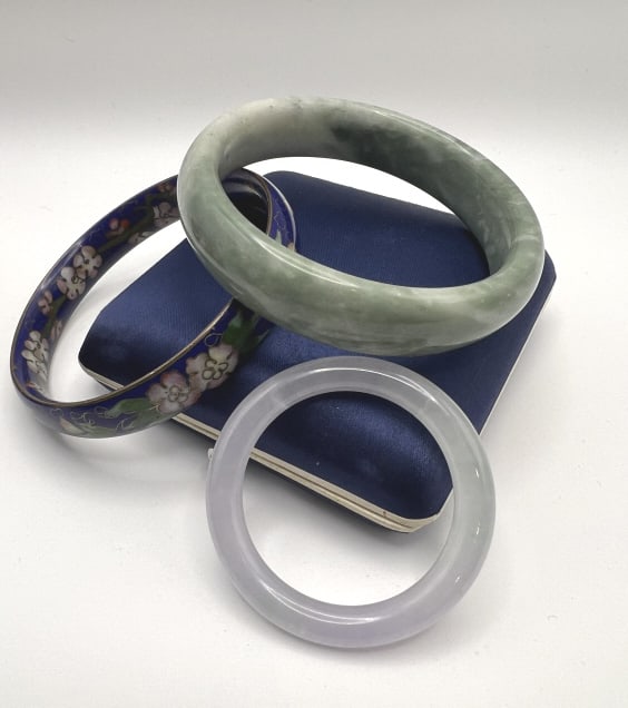 Estate Lot of Chinese Jade & Cloisonne Bracelets (1 of 10)