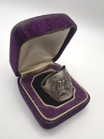 Antique Chinese Export Silver Ring w Relief Plaque