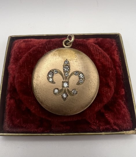 Antique Gold Filled & Paste Fleur de Lis Locket (1 of 7)