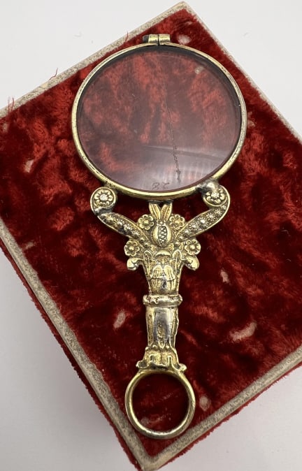 Antique Late 18th C Georgian Quizzer Magnifier: Antique Late 18th C Georgian Quizzer Magnifier Pendant. Gold filled. Floral and scrollwork motif. Measures just over 3 inches in length.