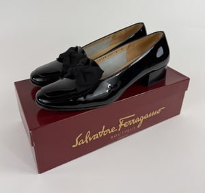 Vintage Salvatore Ferragamo Black Patent Bow Shoes