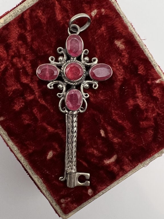 Estate Sterling Silver & Ruby Skeleton Key Pendant (1 of 8)