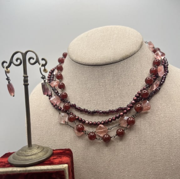 Chan Luu Necklace Garnet, Carnelian & Rose Quartz: Chan Luu Necklace Garnet, Carnelian & Rose Quartz. Together w a pair of earrings. Necklace measures 16.25 inches in length. Marked with CL heart fitting.