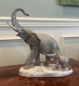 Vintage Lladro Porcelain Large Elephant Statue