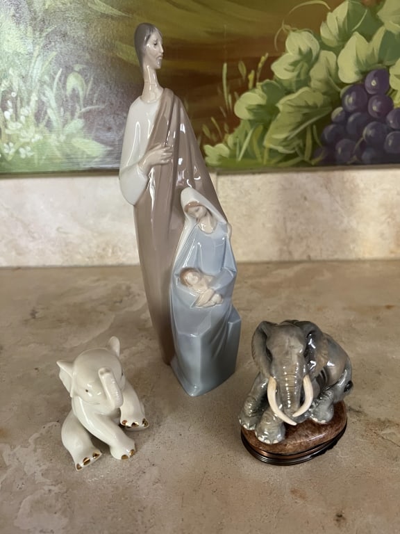 Decorative Table Articles Lladro, Lenox & Limoges (1 of 6)