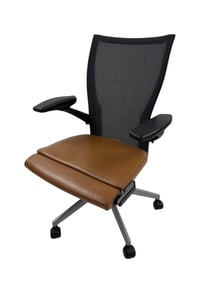 Contemporary Haworth X99 Leather Seat Desk Chair