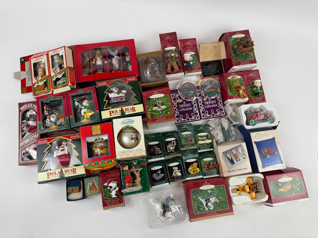 Collection Vintage New in Box Christmas Ornaments (1 of 13)