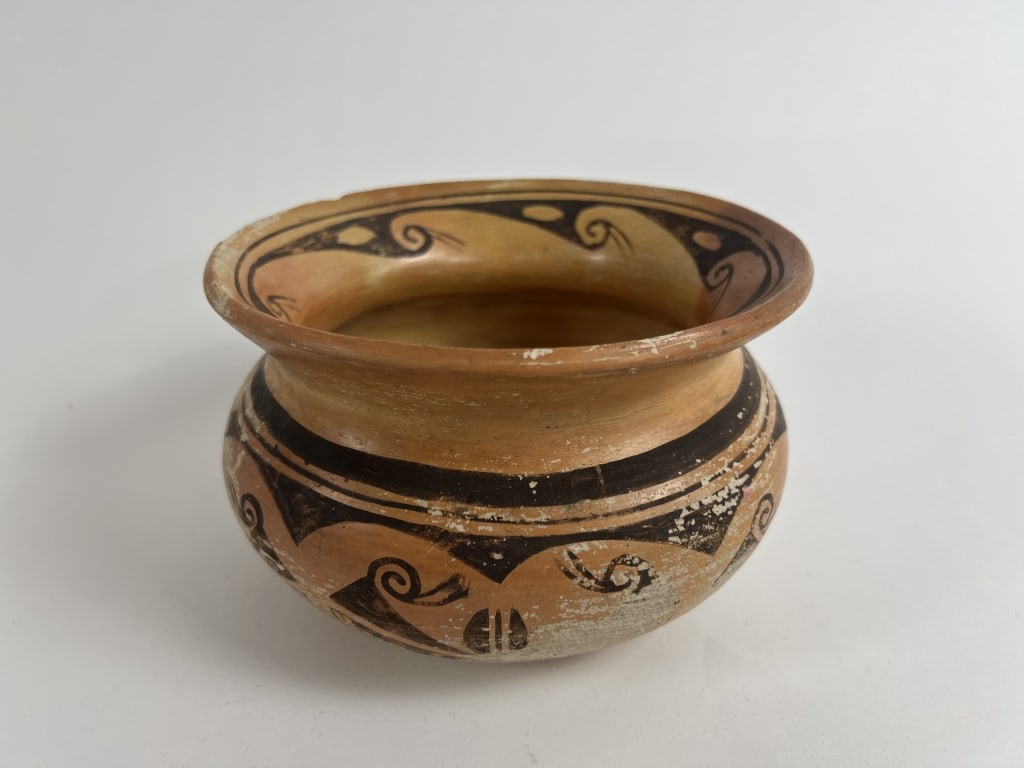 Antique Native American Hobi Pottery Vase Vessel: Antique Native American Hobi Pottery Vase Vessel. Terracotta pottery, hand painted. Measures 4.25 x 6.75 inches.