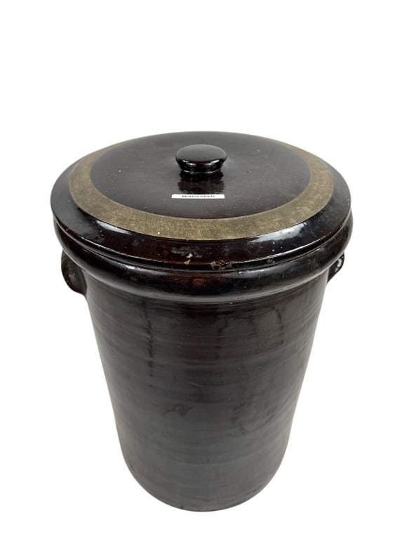 Large Scale Antique American Stoneware Crock (1 of 8)