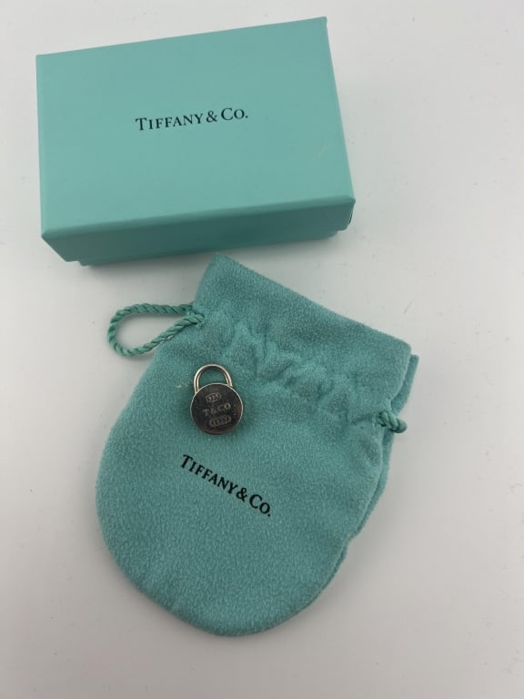 Vintage Tiffany & Co Sterling Silver Padlock Charm (1 of 6)