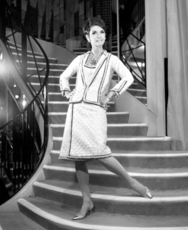 Vintage 1960s Chanel Couture Gold Lame Dress - 9