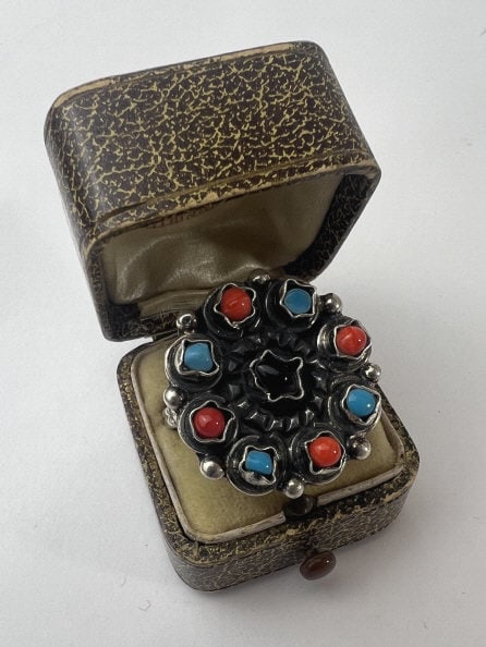 MATL M Regis Ricardo Salas Sterling Silver Ring: MATL M Regis Ricardo Salas Sterling Silver Ring. Vintage sterling silver ring, unsigned but manner of / attributed to " MATL M Regis Ricardo Salas " by style and materials and is 925 Mexico TM-135.