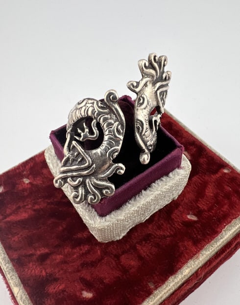 Vintage Sterling Double Dragon Taxco Mexico Ring: Vintage Sterling Double Dragon Taxco Mexico Ring. Signed and hallmarked. Slightly adjustable in size as it is a bypass design. Currently shown as a size 7.5