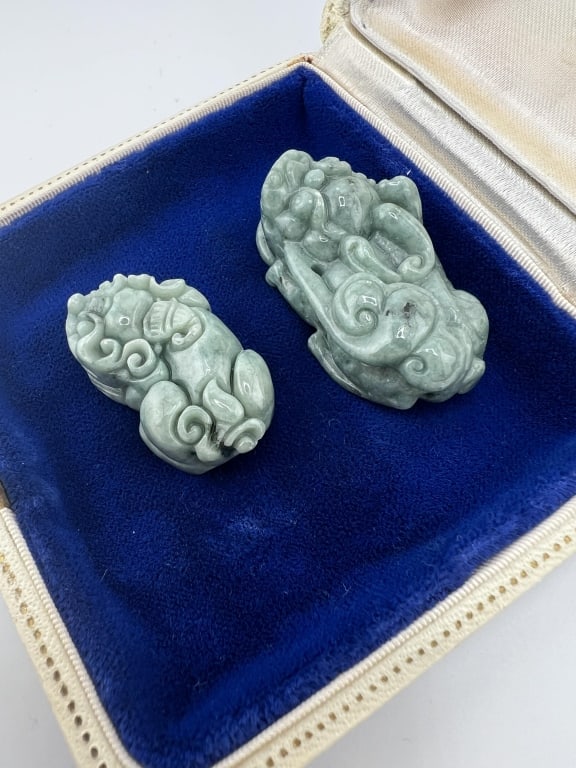 Two Chinese Carved Jade Foo Dragon Pendants - 2