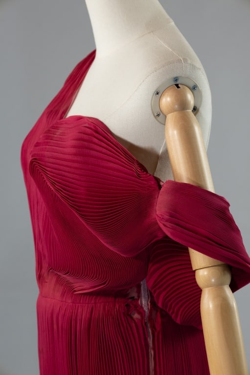 Vintage 1960s Balenciaga Accordion Pleat Gown - 6