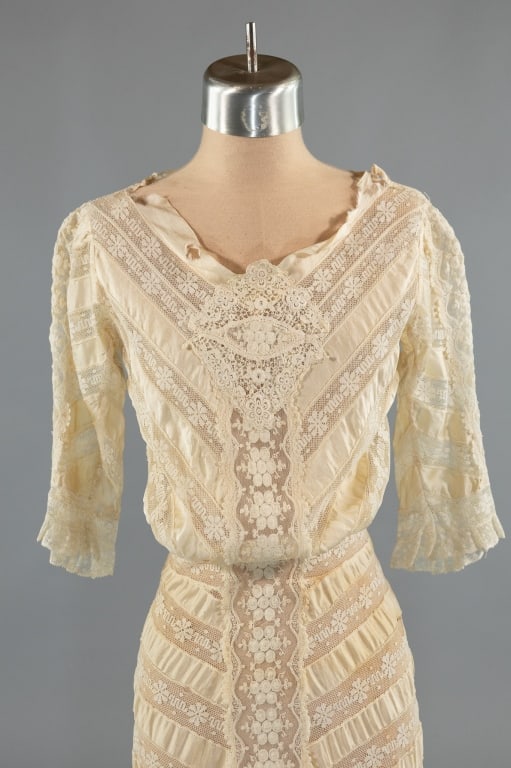 Antique Edwardian 1900s Silk Ribbon Lace Dress - 2