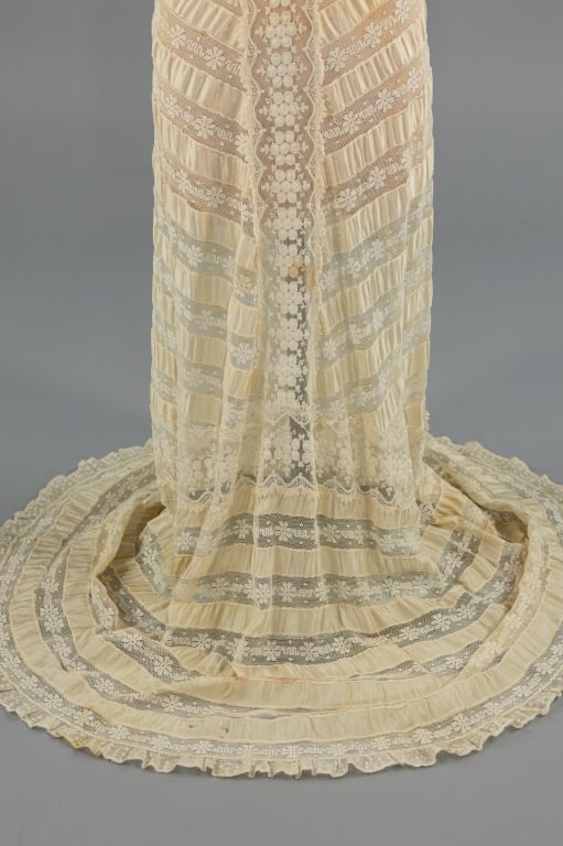 Antique Edwardian 1900s Silk Ribbon Lace Dress - 3