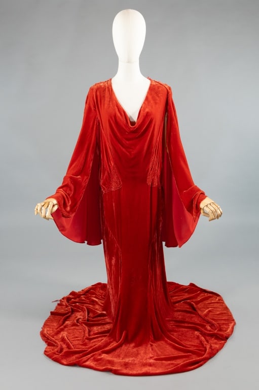 Vintage 1930s Harvey Nichols Red Silk Velvet Gown: Vintage 1930s Harvey Nichols Red Silk Velvet Art Deco Flutter Sleeve Smocked Gown Dress. With Deco seaming throughout and smocking. Buttons at back to close, bias cut throughout. Wear throughout as