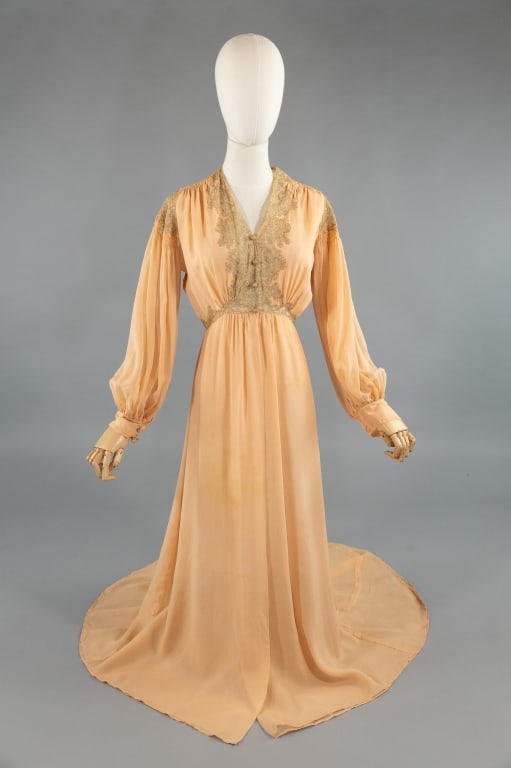 Vintage 1930s Pink Silk Lace Lingerie Dress Robe: Vintage 1930s Best & Co. Pink Silk Lace Lingerie Dress Robe Peignoir. With inset lace down front chest and at sleeve caps. Large balloon sleeves button at cuffs, one cuff missing buttons. Lace covered