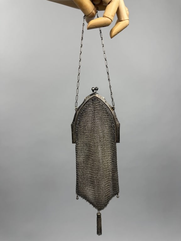 1920s Whiting & Davis Silver Soldered Mesh Purse (1 of 7)