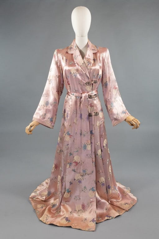 Vintage 1940s Satin Floral Jacquard Robe Jacket (1 of 6)