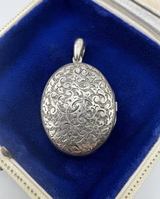 Antique 19th C Victorian Chased Sterling Locket